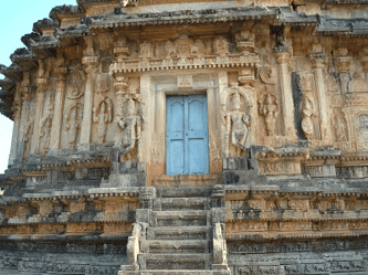The Amazing Zodiacal Pillars (Rashi Stambhas) - Vidyashankara Temple