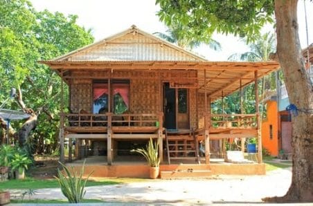 Stilt house 