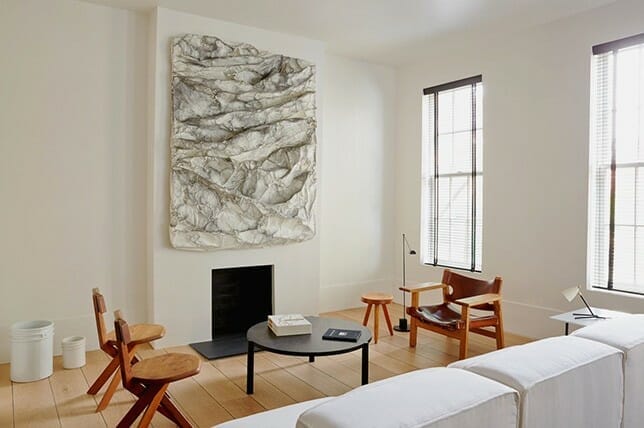 10 Minimal Decor Ideas for a Calming and Serene Space 8 Minimal Decor Ideas