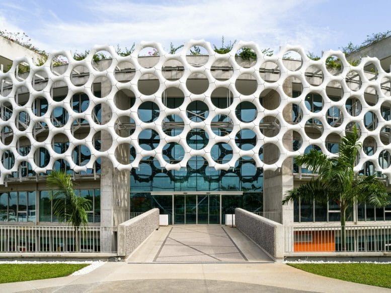 The New Headquarters Of Orange Côte D'ivoire Are Weaved With The Urban Fabric By Koffi & Diabete Architects 6 the new headquarters of Orange Côte D'Ivoire