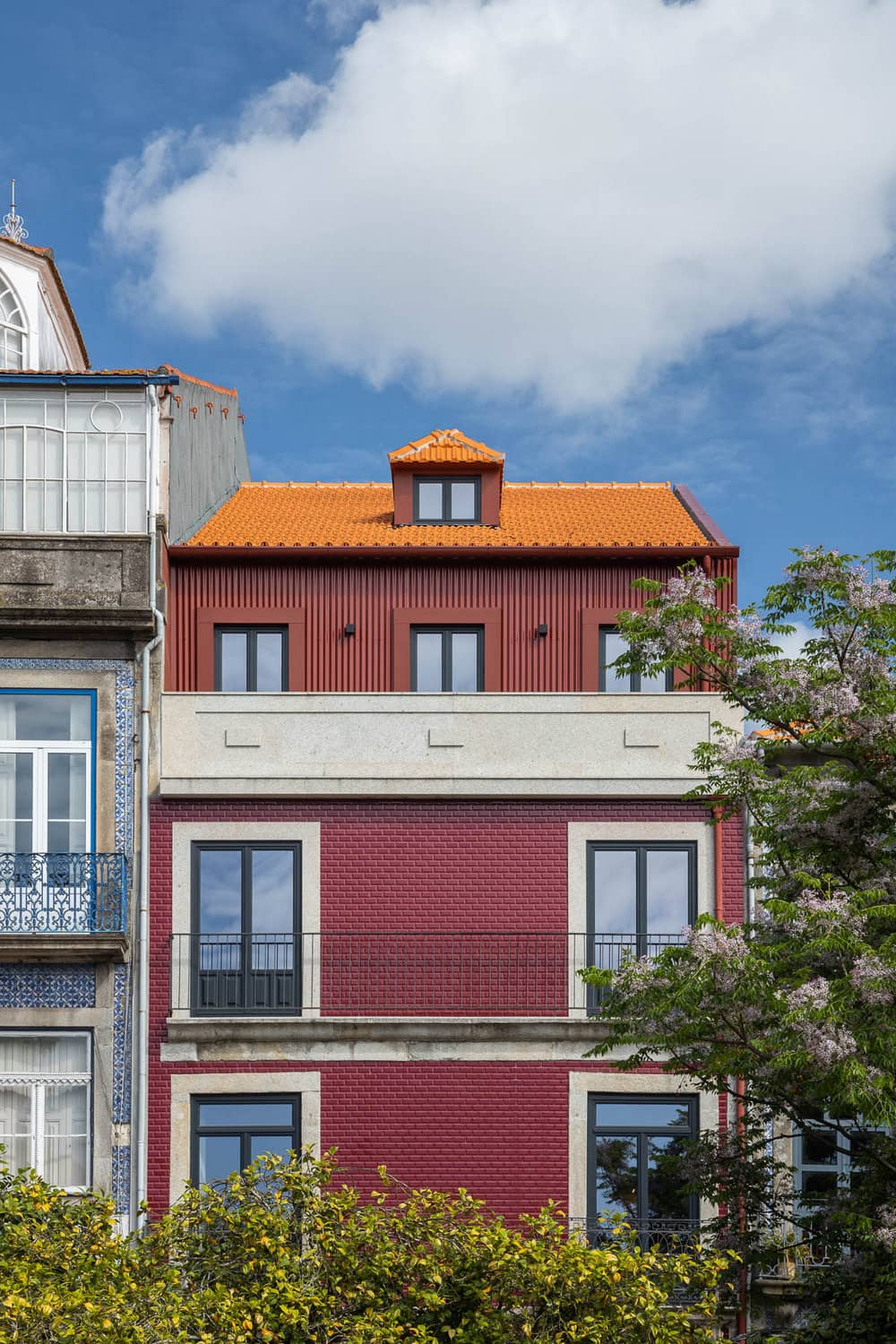 São Lázaro apartments in Lisbon integrates minimal aesthetics with classic design elements