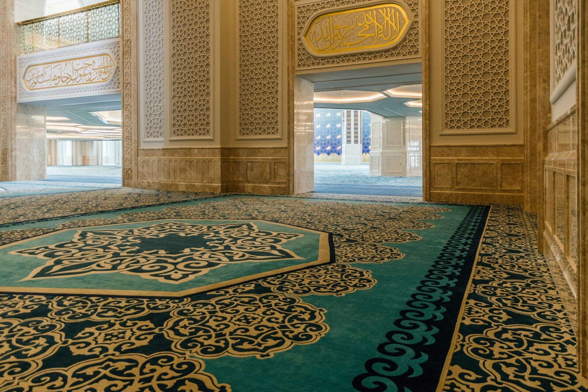 The World’s Largest Handmade Carpet, crafted by Patodia