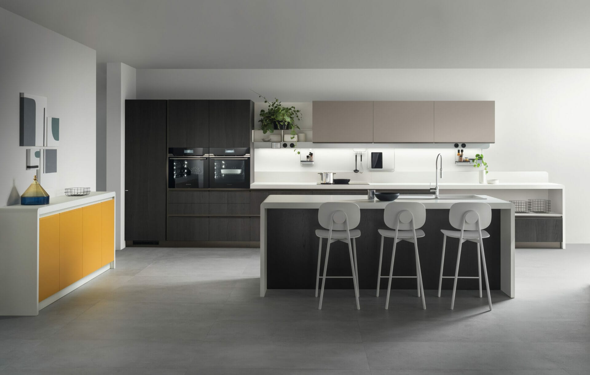 Dandy Plus by Scavolini offers a smart solution for your most essential space