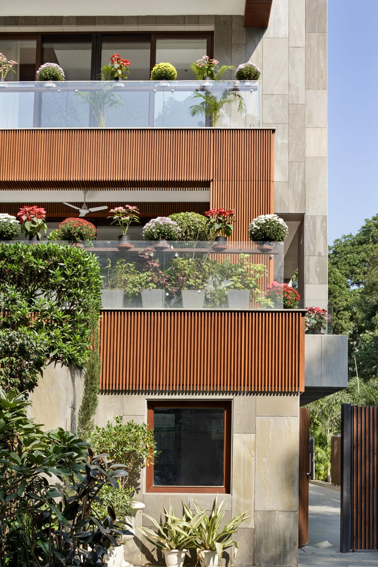 A Serene Oasis in the Heart of New Delhi, Seamlessly Blending Nature and Modernity