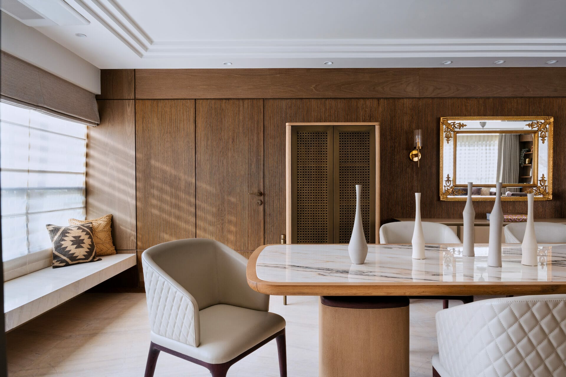 A 2000-Square-Foot Masterpiece of Timeless Elegance and Modern Design in Worli, Mumbai 8 A 2000-Square-Foot Masterpiece of Timeless Elegance and Modern Design in Worli, Mumbai