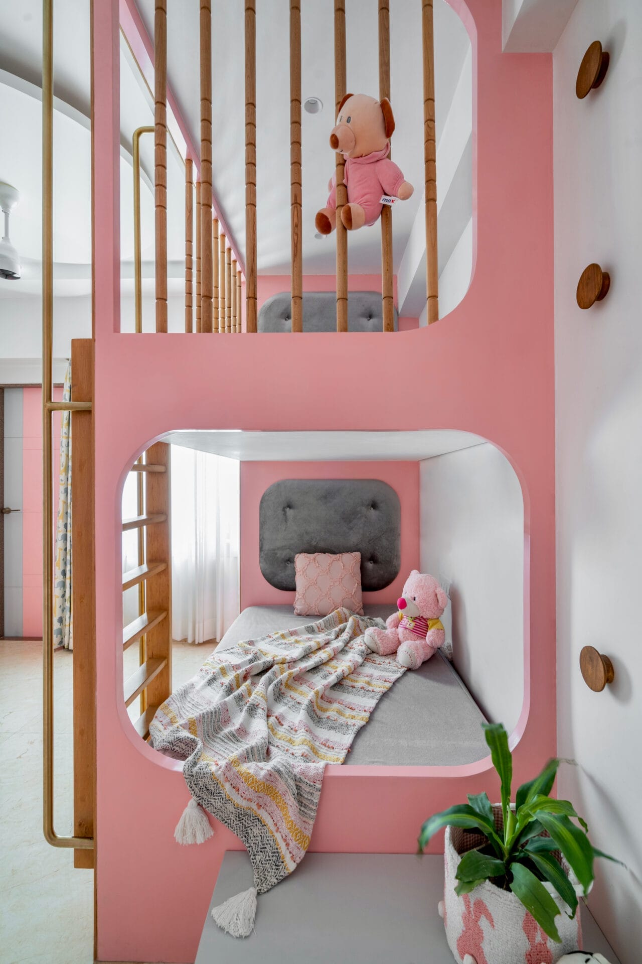 1500 sqft Home in Ahmedabad Seamlessly Marrying Functionality with Aesthetic Appeal 9 17 DAUGHTERS BEDROOM