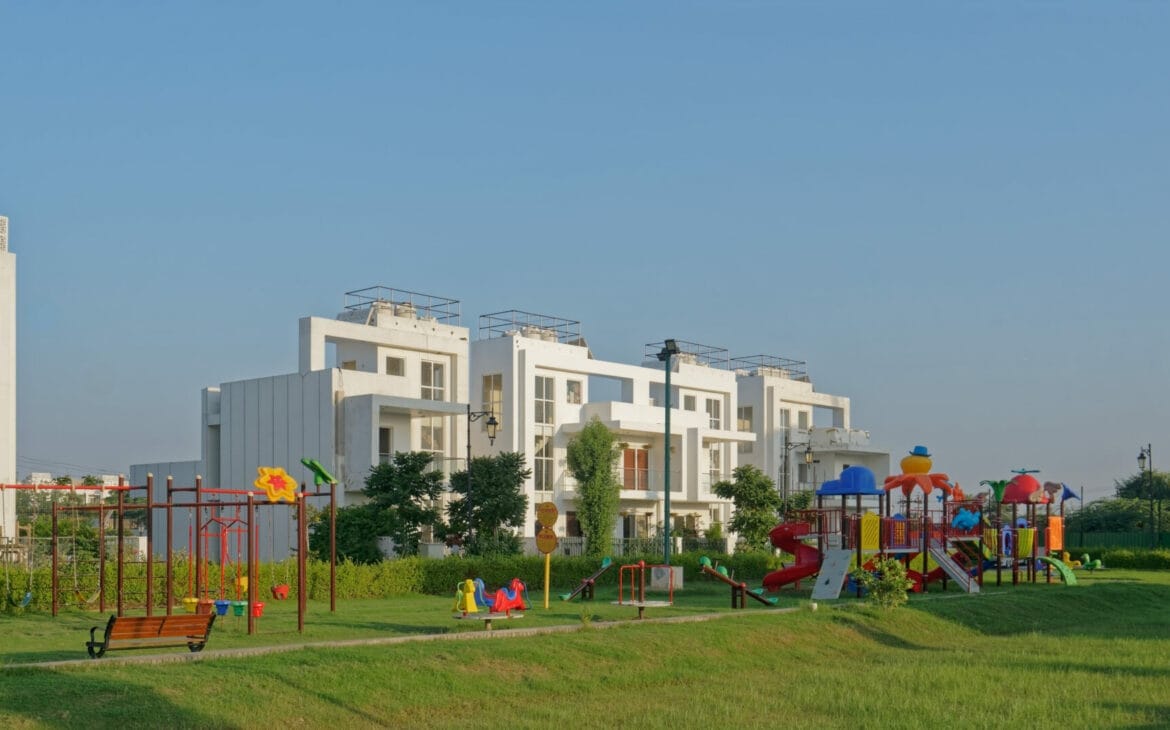 Central Park 3: Unveiling India's Premier 200-Acre Global Township on Sohna-Gurgaon Road 6 Central Park 9