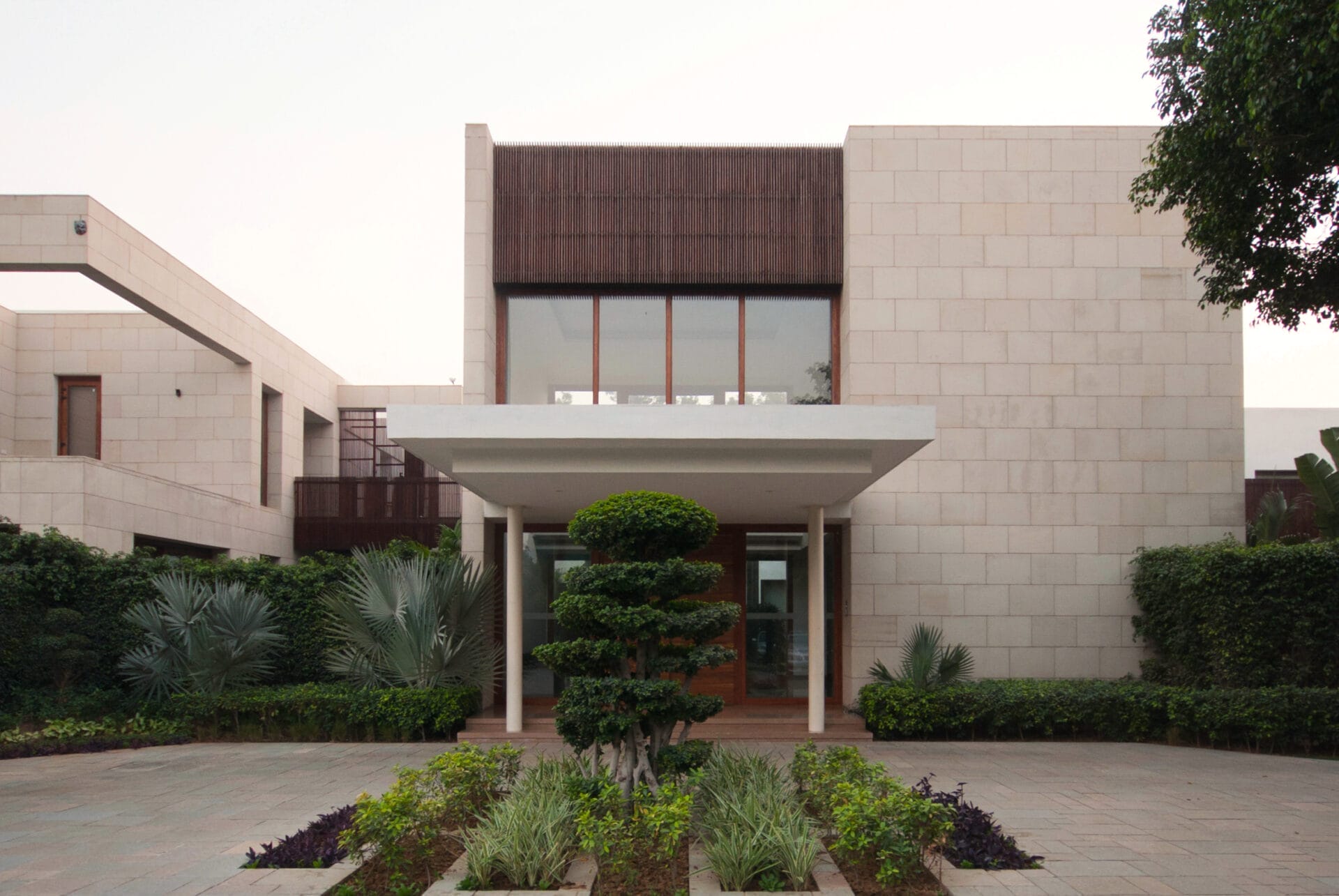 New Delhi's 3-Acre 'House of Bridges' – A Harmony of Tradition and Modernity 5 New Delhi
