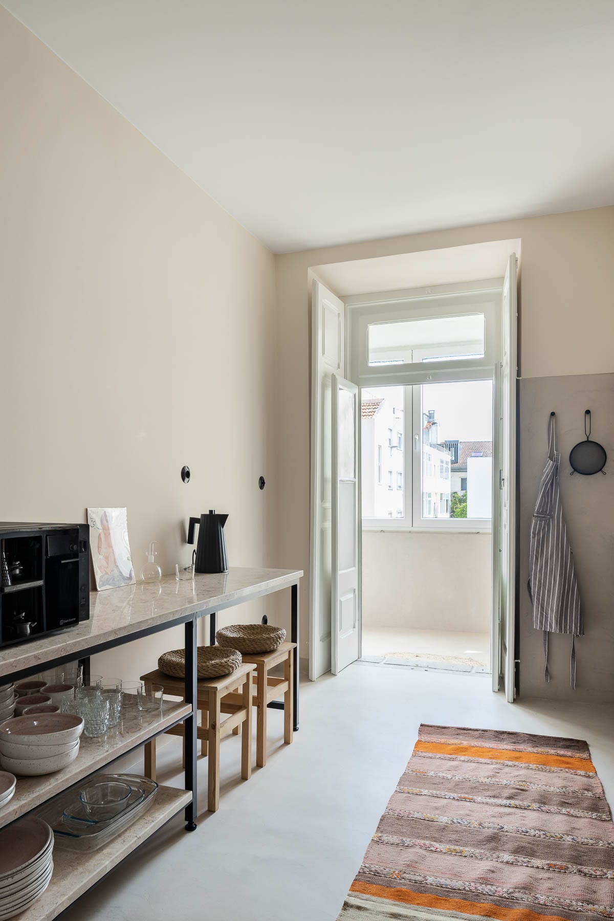 Penha Apartment Embracing Contemporary Elegance in Lisbon, Portugal 15 Lisbon, Portugal