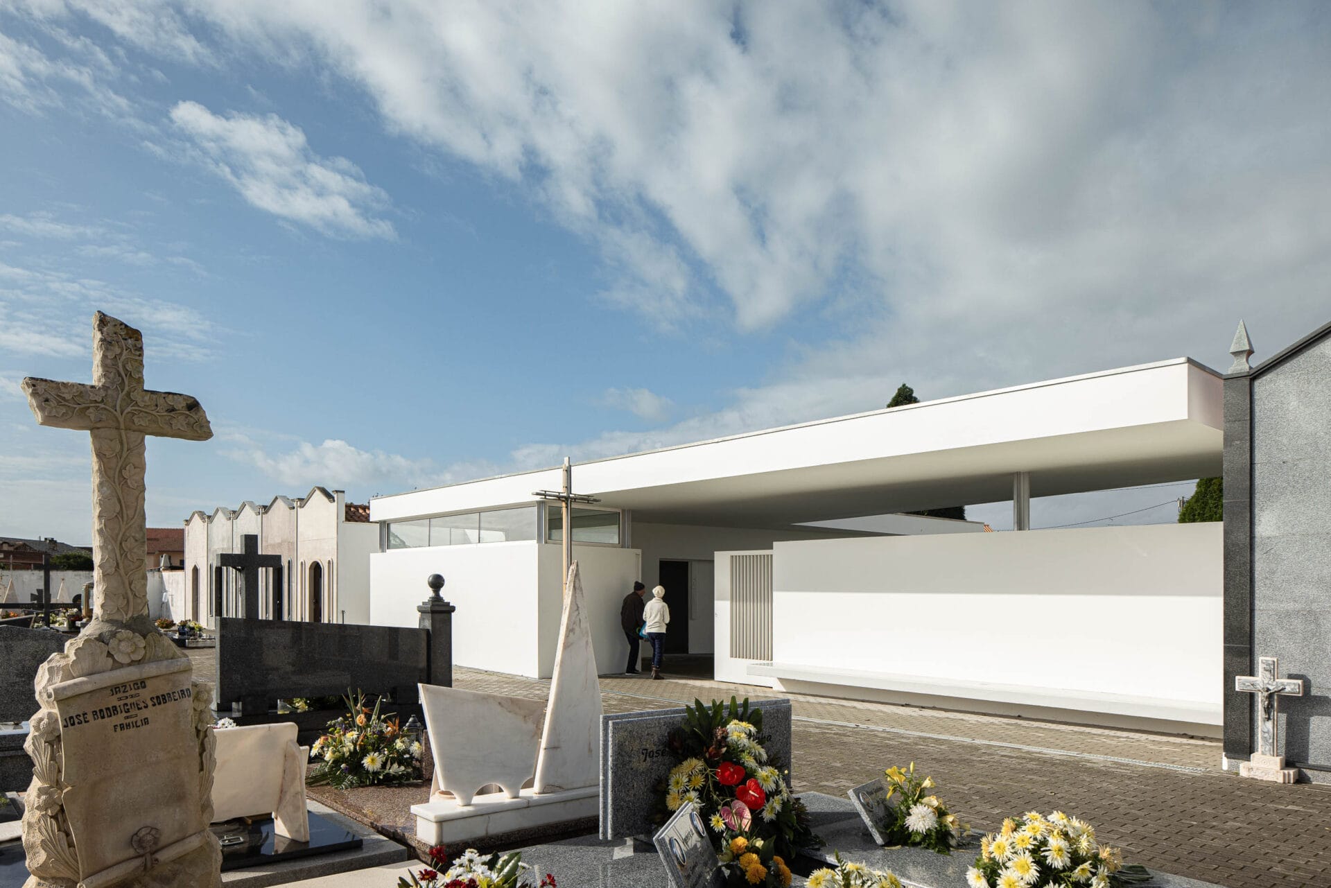 Harmonizing Space and Tradition: A Subtle Architectural Intervention by Sónia Lopes da Cruz 14 20231107 SONIA CRUZ CASA MORTUARIA DE OLIVEIRINHA 027