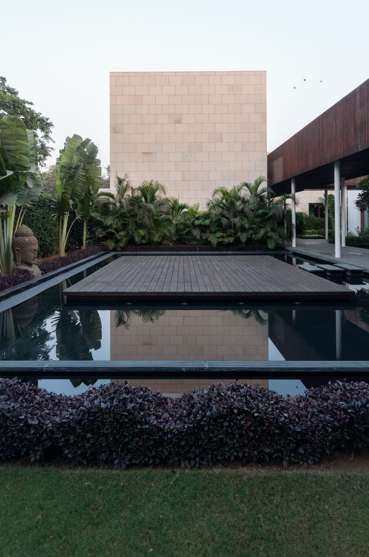 New Delhi's 3-Acre 'House of Bridges' – A Harmony of Tradition and Modernity 21 New Delhi
