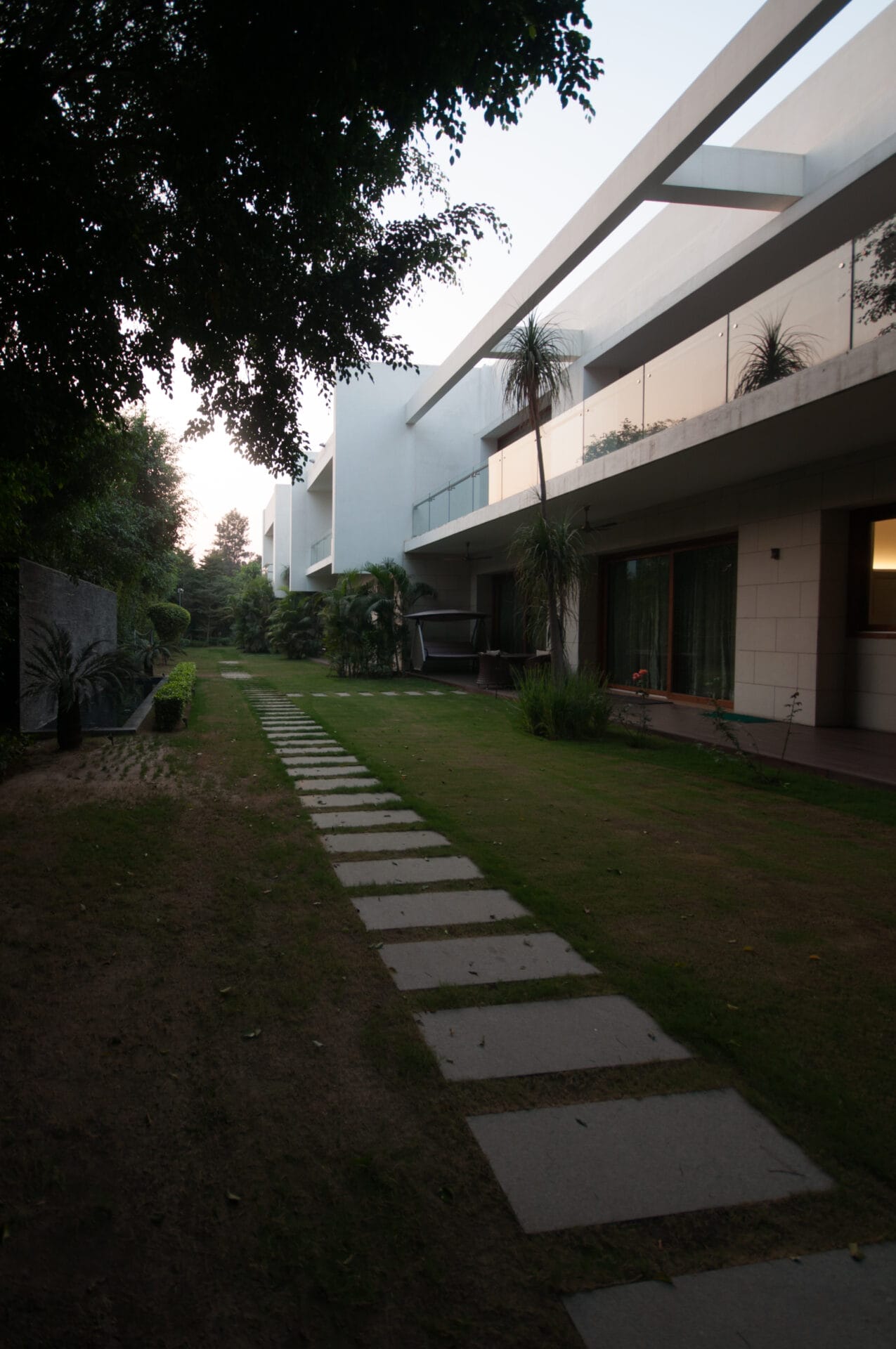 New Delhi's 3-Acre 'House of Bridges' – A Harmony of Tradition and Modernity 16 New Delhi