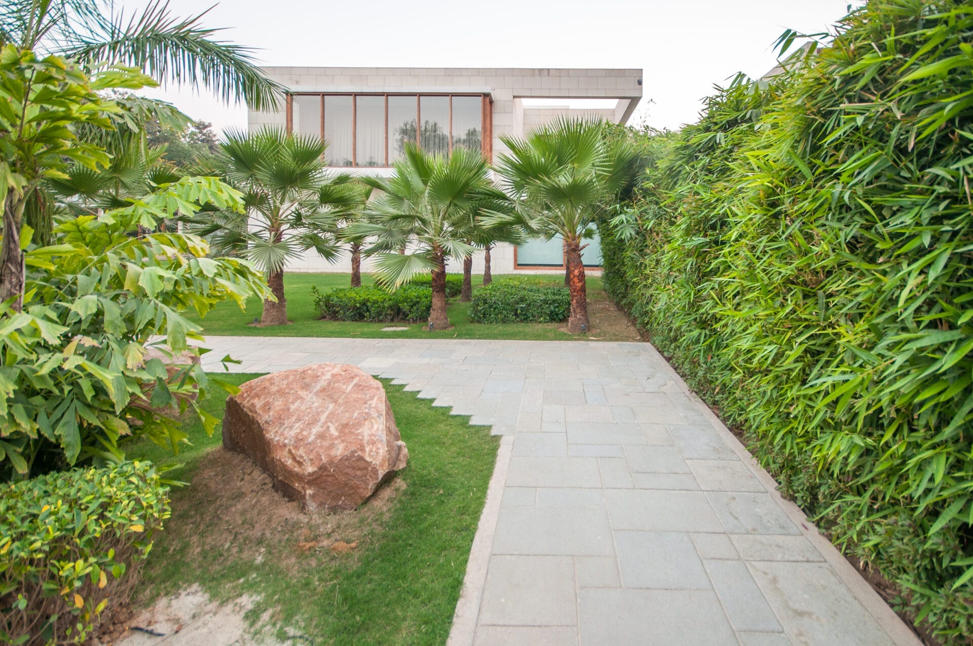 New Delhi's 3-Acre 'House of Bridges' – A Harmony of Tradition and Modernity 17 New Delhi