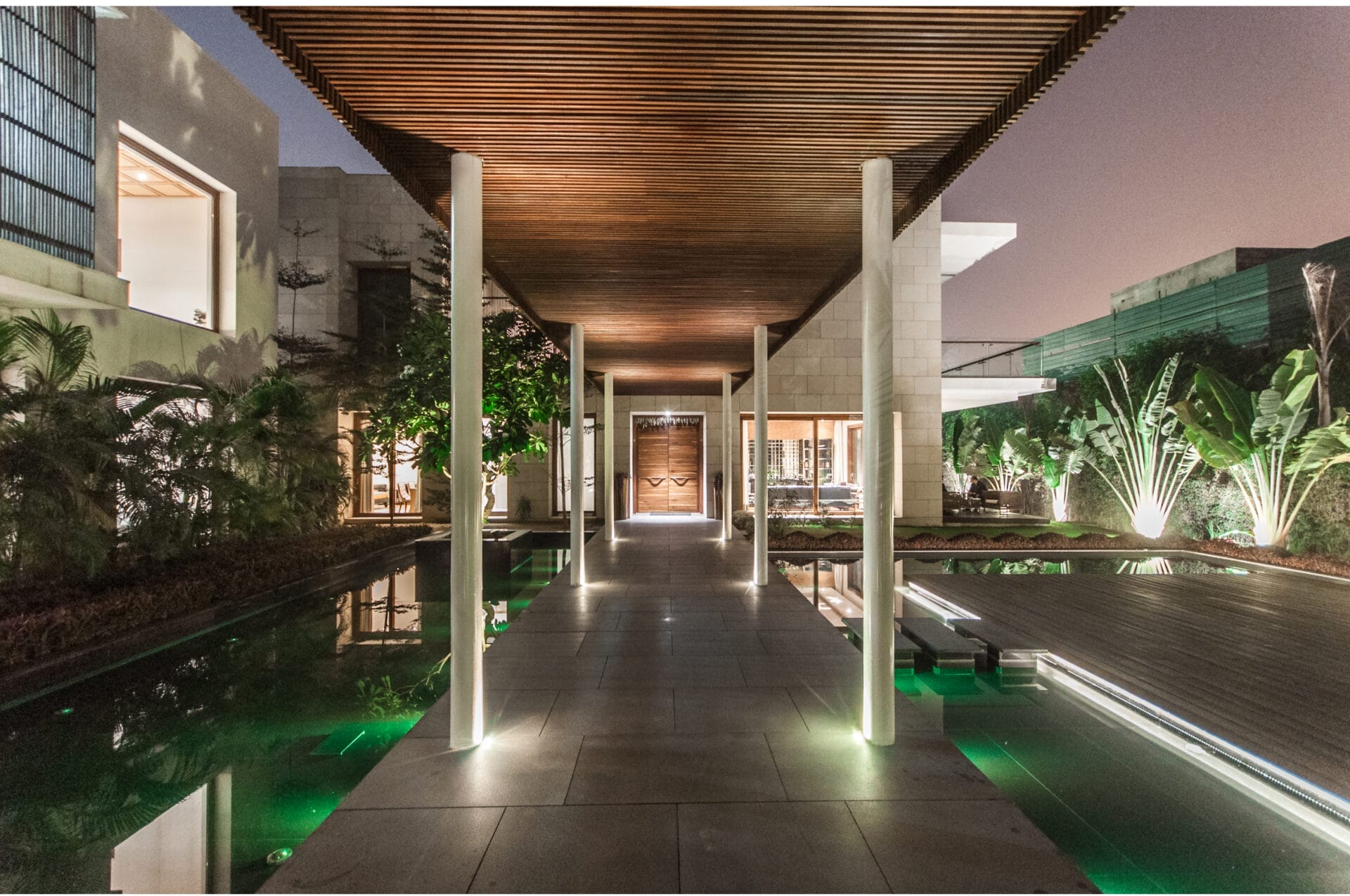 New Delhi's 3-Acre 'House of Bridges' – A Harmony of Tradition and Modernity 19 New Delhi