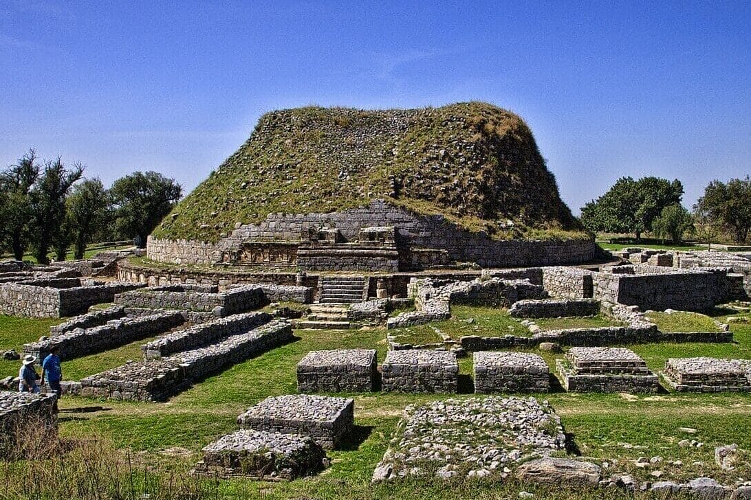 5 Ancient Indian Universities Destroyed by Invasions 2 Ancient Indian Universities
