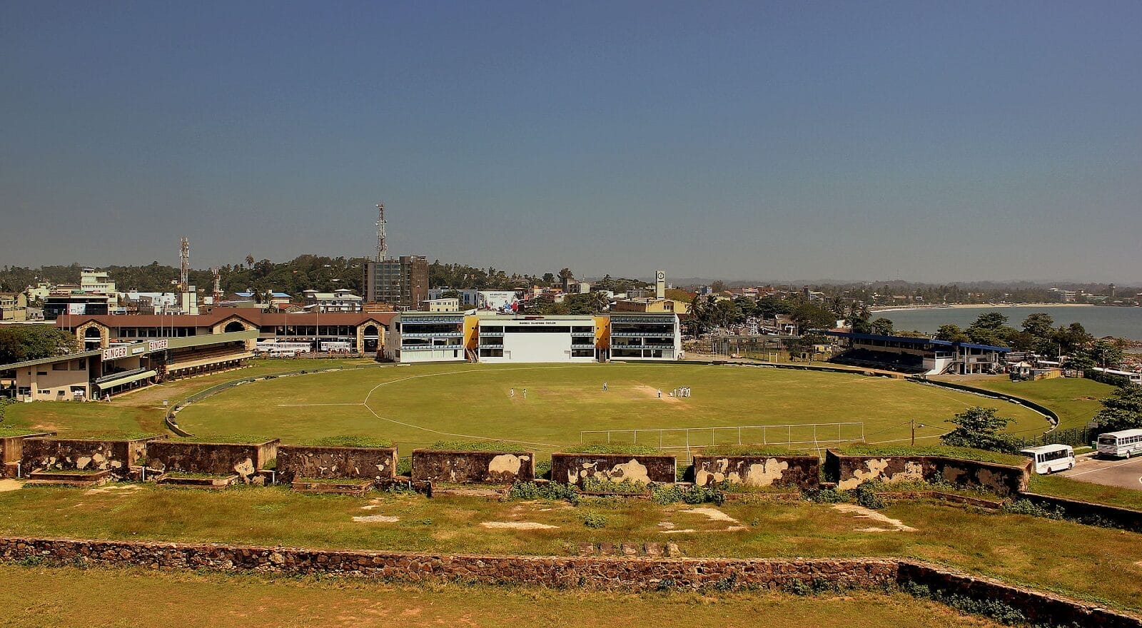 Top 10 Cricket Stadiums in the World: Landmarks of the Gentleman’s Game 19 Cricket Stadiums