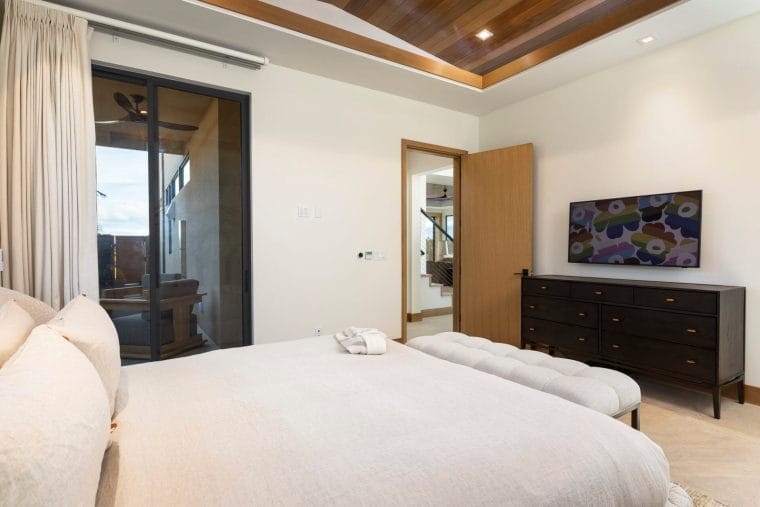 One Ocean: A Bespoke Hawaiian Escape by White Noise Design Studio 8 Hawaii